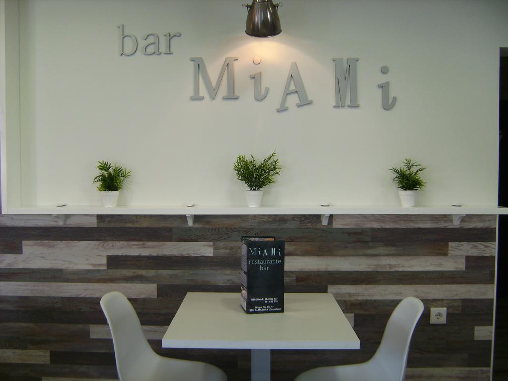 Pension Miami 알마초라 외부 사진